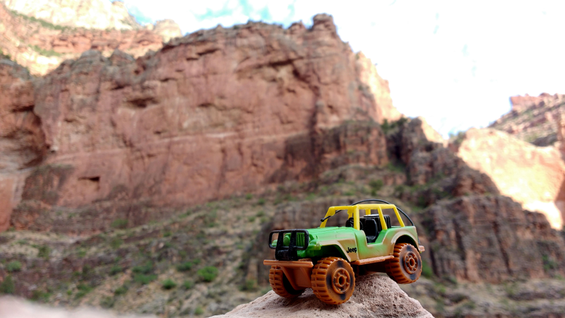 Illustration for article titled Grand Canyon's Green Jeep Tours